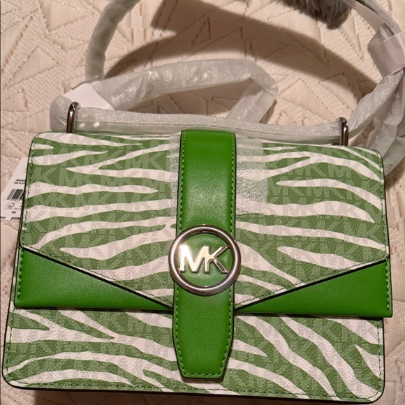 NWT Michael Kors Green and White Zebra Crossbody Bag - Picture 2 of 3